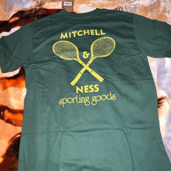 Mitchell and ness green tennis shirt - Picture 3 of 3
